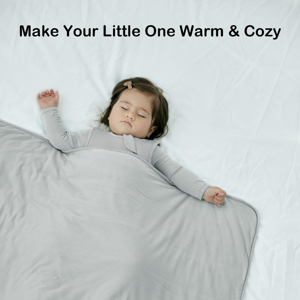 Okayinn BubblePanda gray blanket offers unisex style for everyday nursery use.
