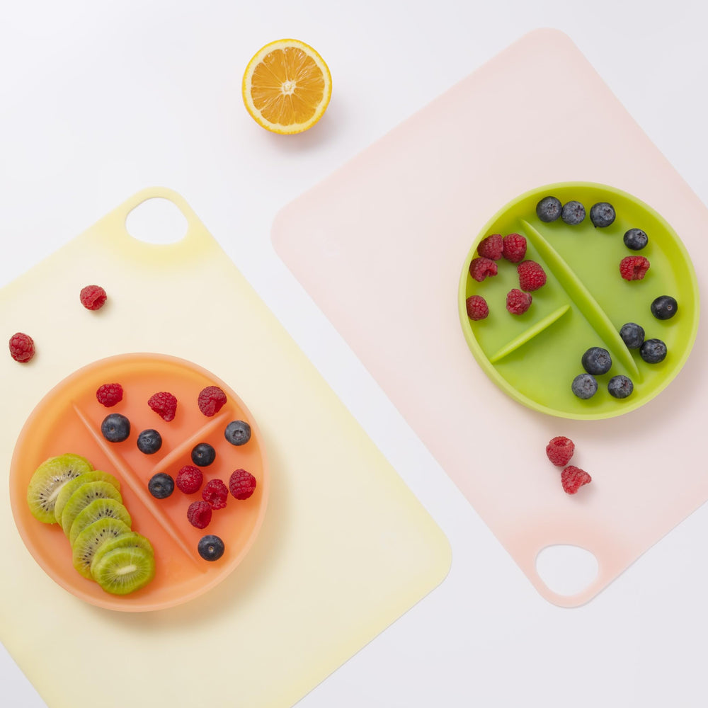 Olababy portable dining placemat for dining out and trips.