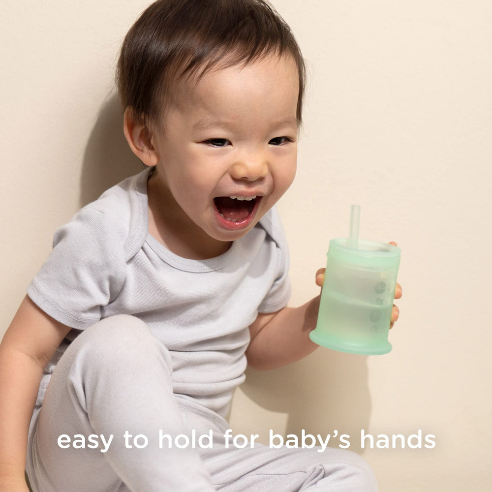 Olababy travel-ready cup – ideal for home and on-the-go feeding