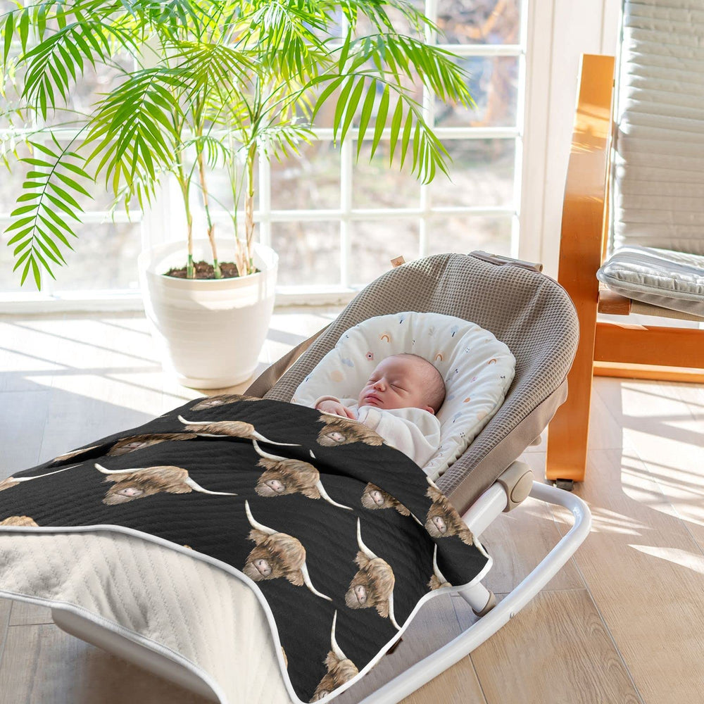 Ollabaky versatile blanket suits pets and cozy office breaks.