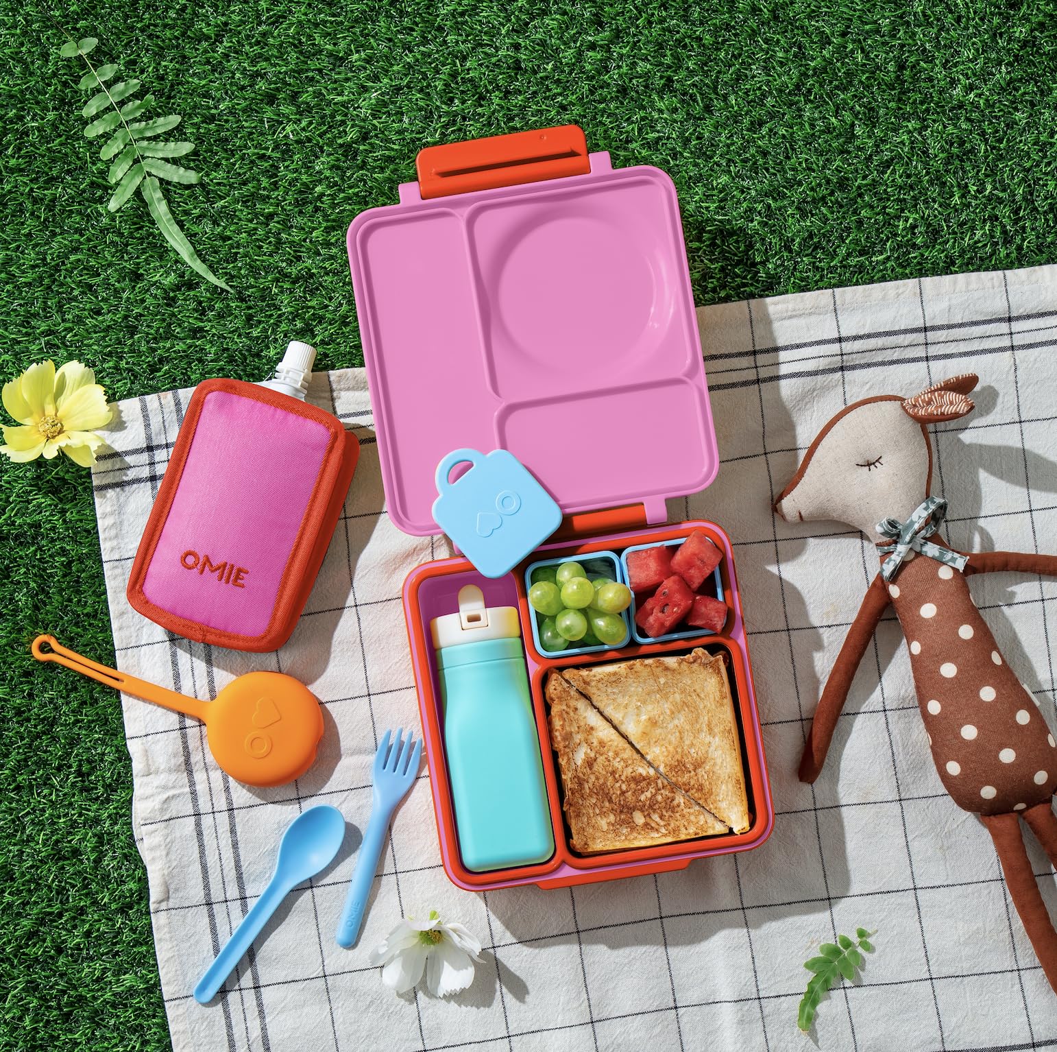 OmieChill fits most 4oz pouches securely for flexible use.