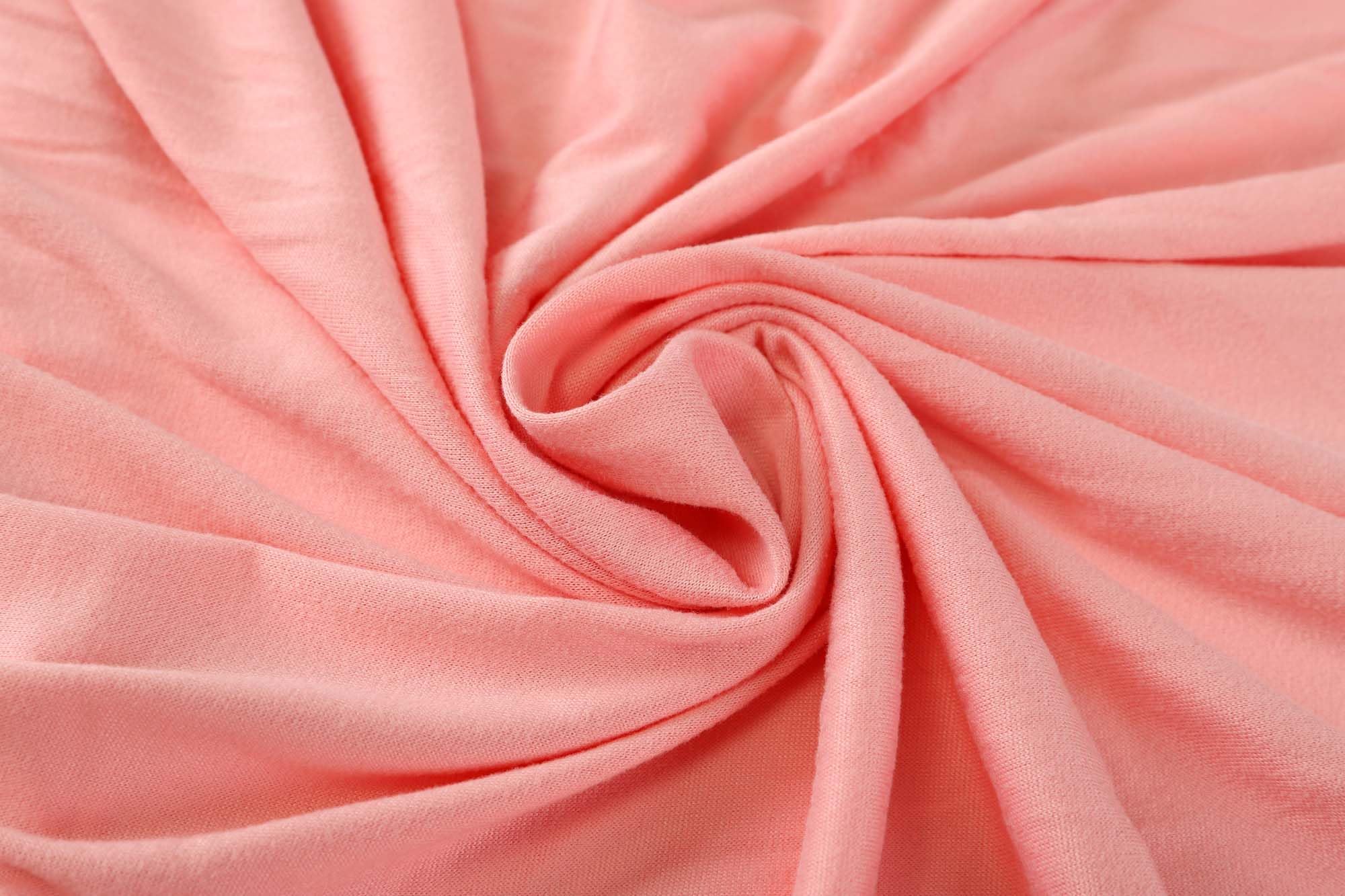 Onacosht elastic-edge bassinet sheet keeps a snug, wrinkle-free fit