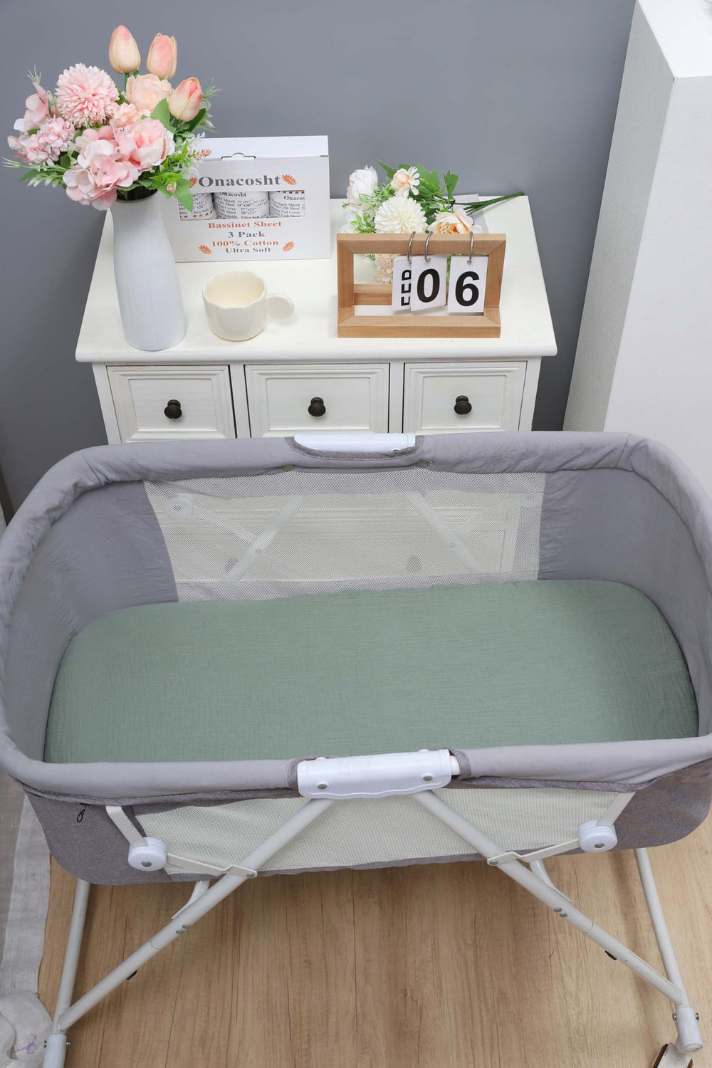 Easy-care sheets: machine wash cold, tumble dry low.