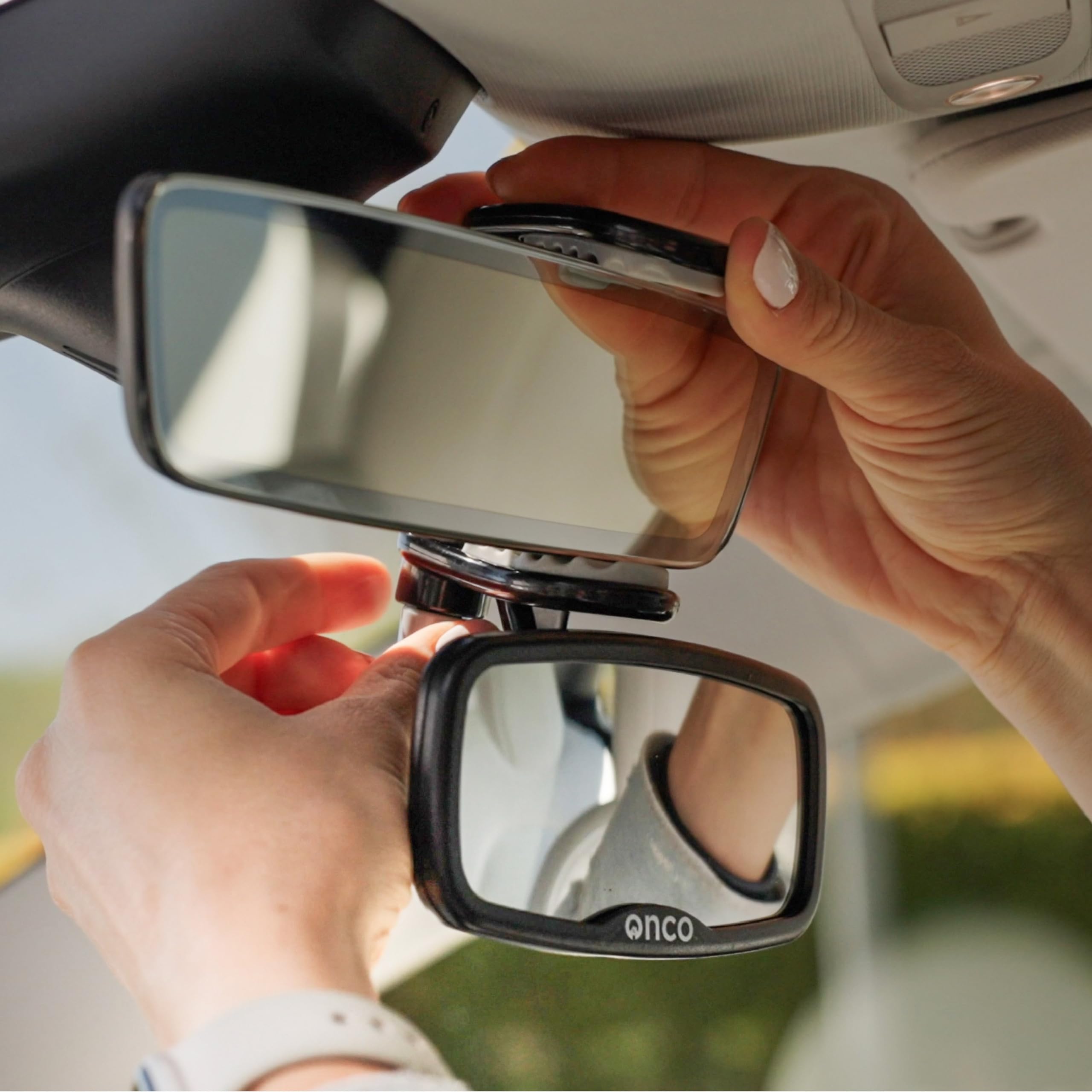 Onco durable car mirror supports road trips with reliable performance.