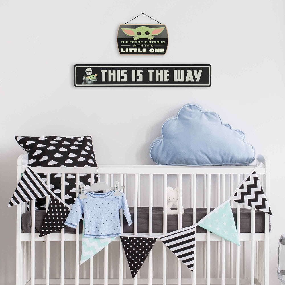MDF wood with rope hanger ensures lightweight, easy wall mounting.