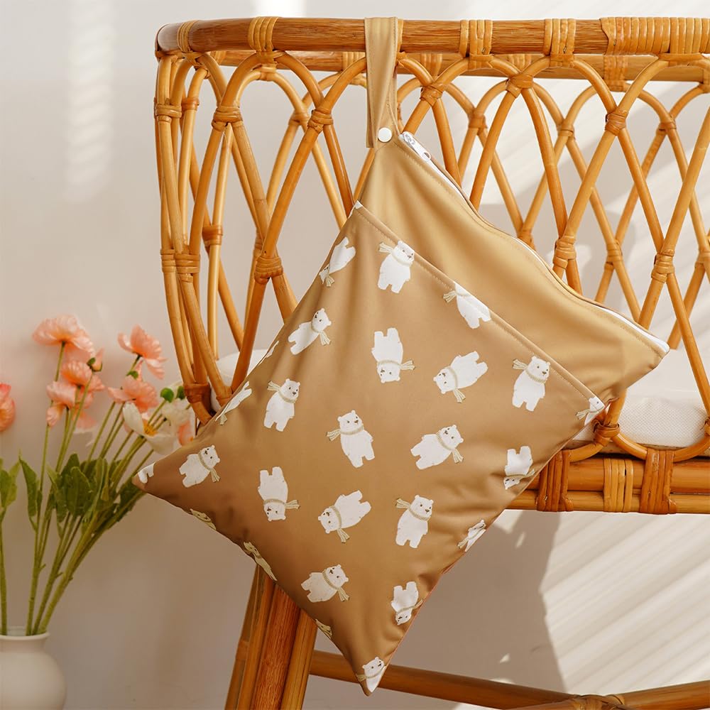 Opgroeie soft-touch fabric emphasizes durability and comfort