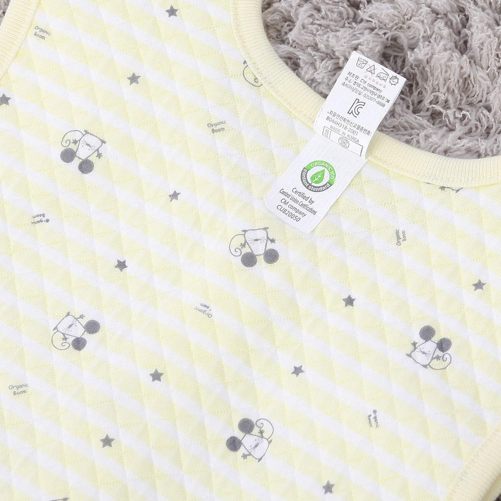 organicboom mint wearable blanket in use, safe and comfortable layering