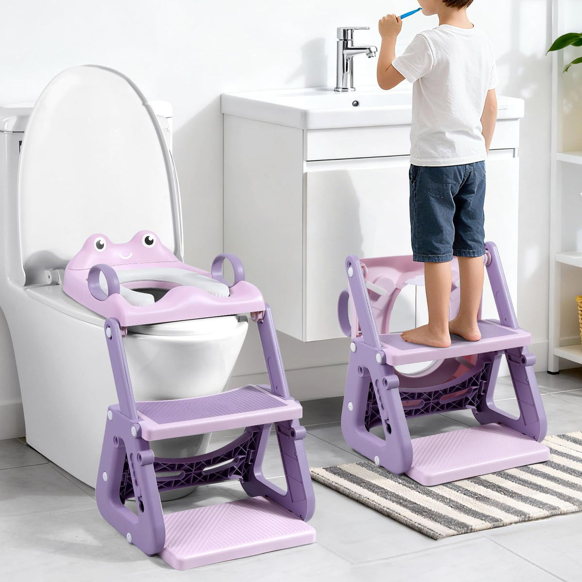 Orzbow Frog Potty Seat front view highlights sturdy stability for independent training.
