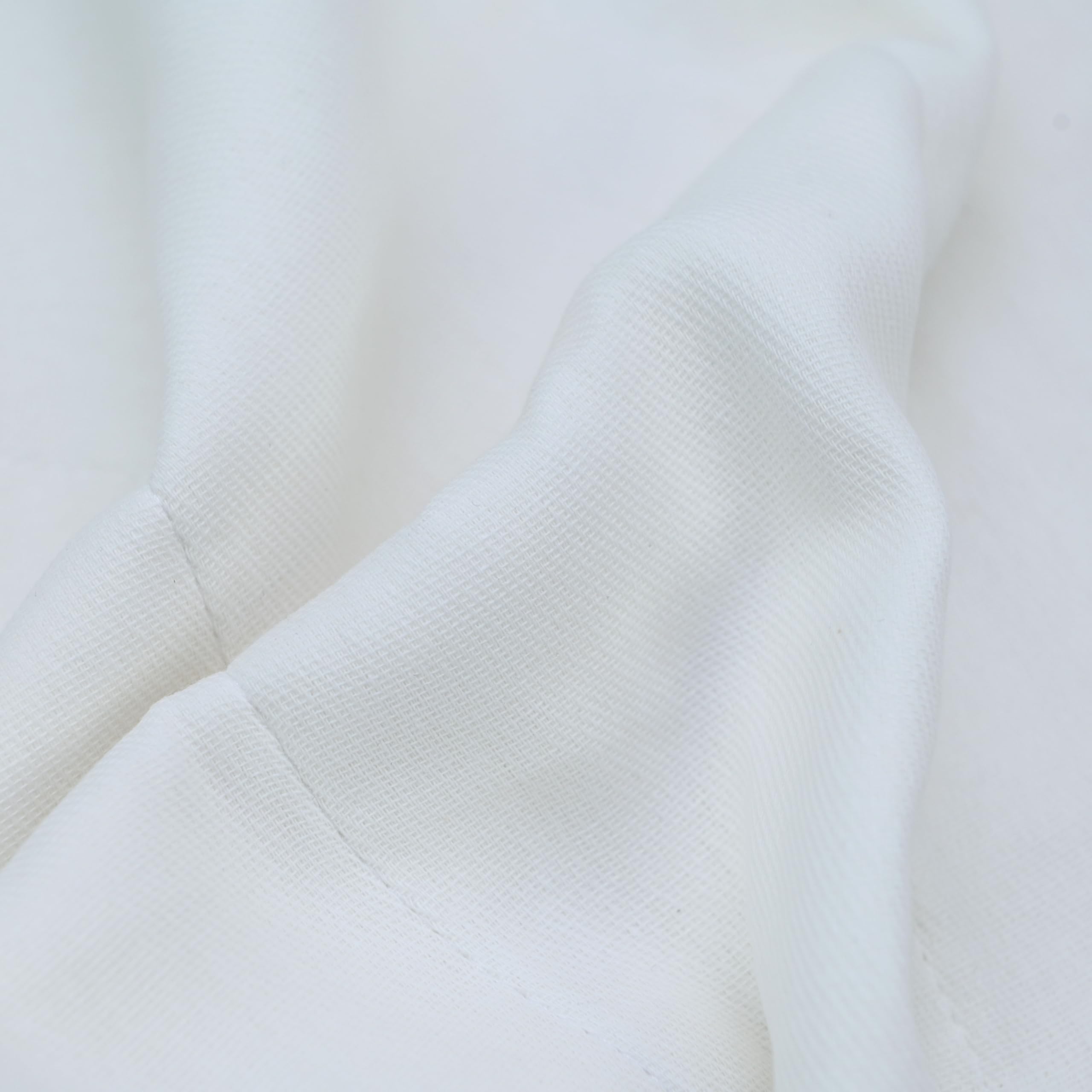 Wrinkle resistant fabric maintains tidy appearance over time