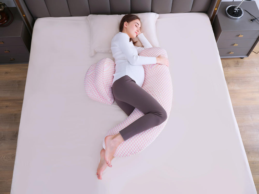 Oternal pregnancy pillow side view highlights stay-put stretch panels