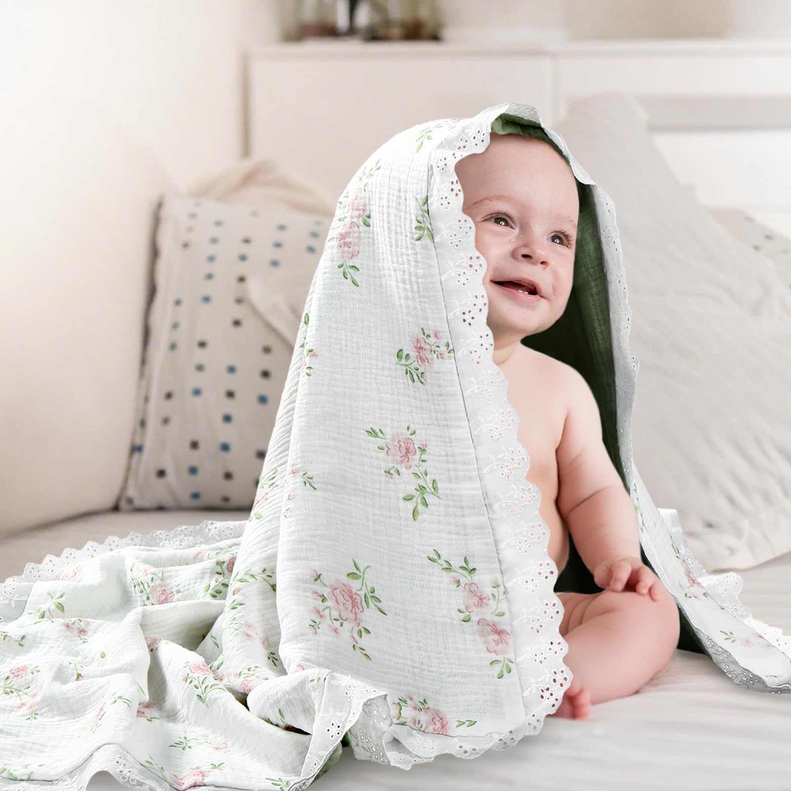 Oudain Muslin Blanket crib-nursing drape, ideal for cozy feeds and cuddles.