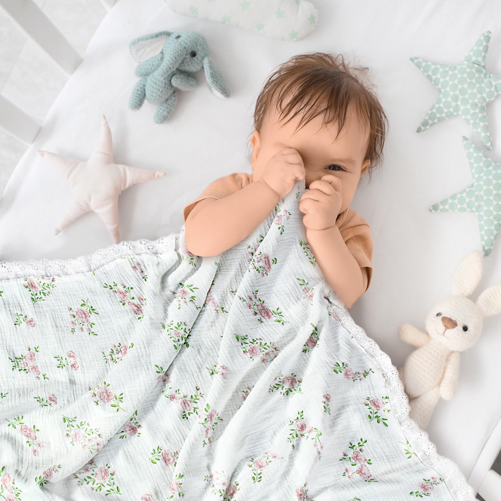 Oudain Muslin Blanket all-season design, lightweight and breathable for year-round use.