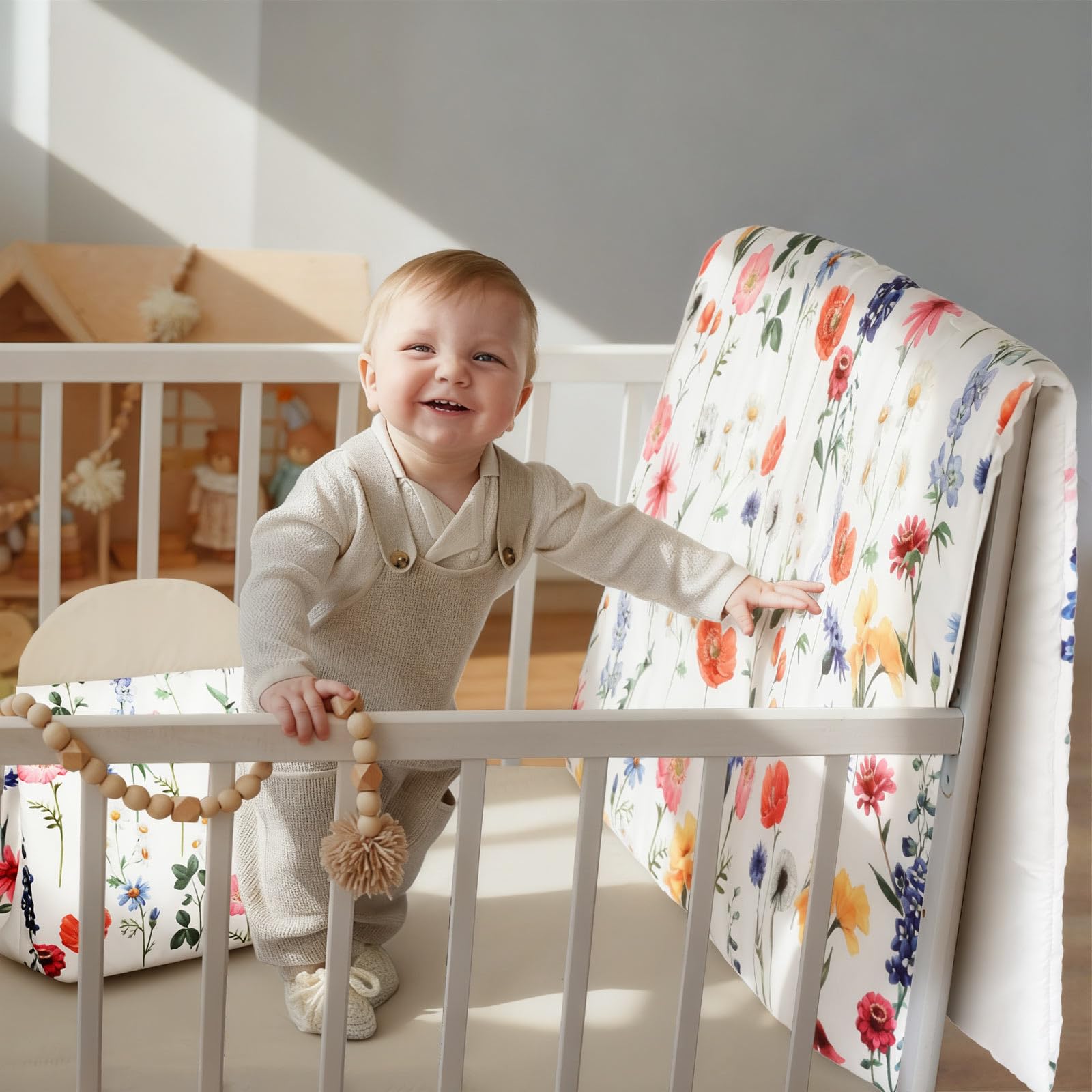 Oudain Spring Flower crib bedding set creates a complete nursery look.