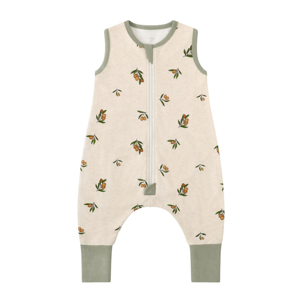Owlivia 1.0 Tog organic cotton sleeping bag with feet in Olive Branch for year-round warmth.