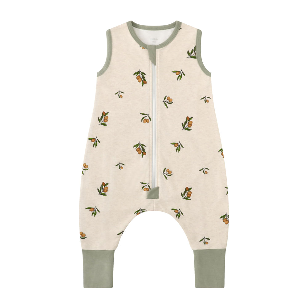 Owlivia 1.0 Tog organic cotton sleeping bag with feet in Olive Branch for year-round warmth.