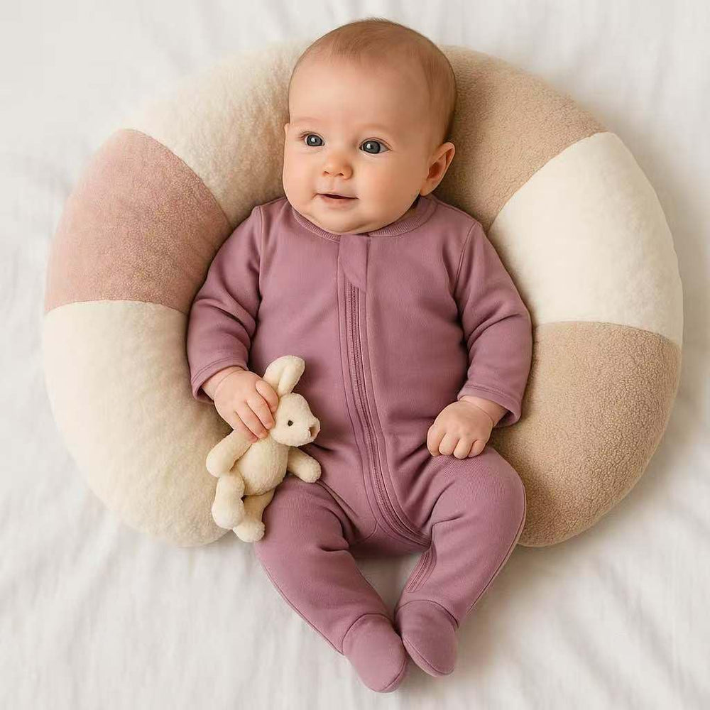 Owlivia dark grey long-sleeve pajamas, durable fabric that holds its shape after washes.