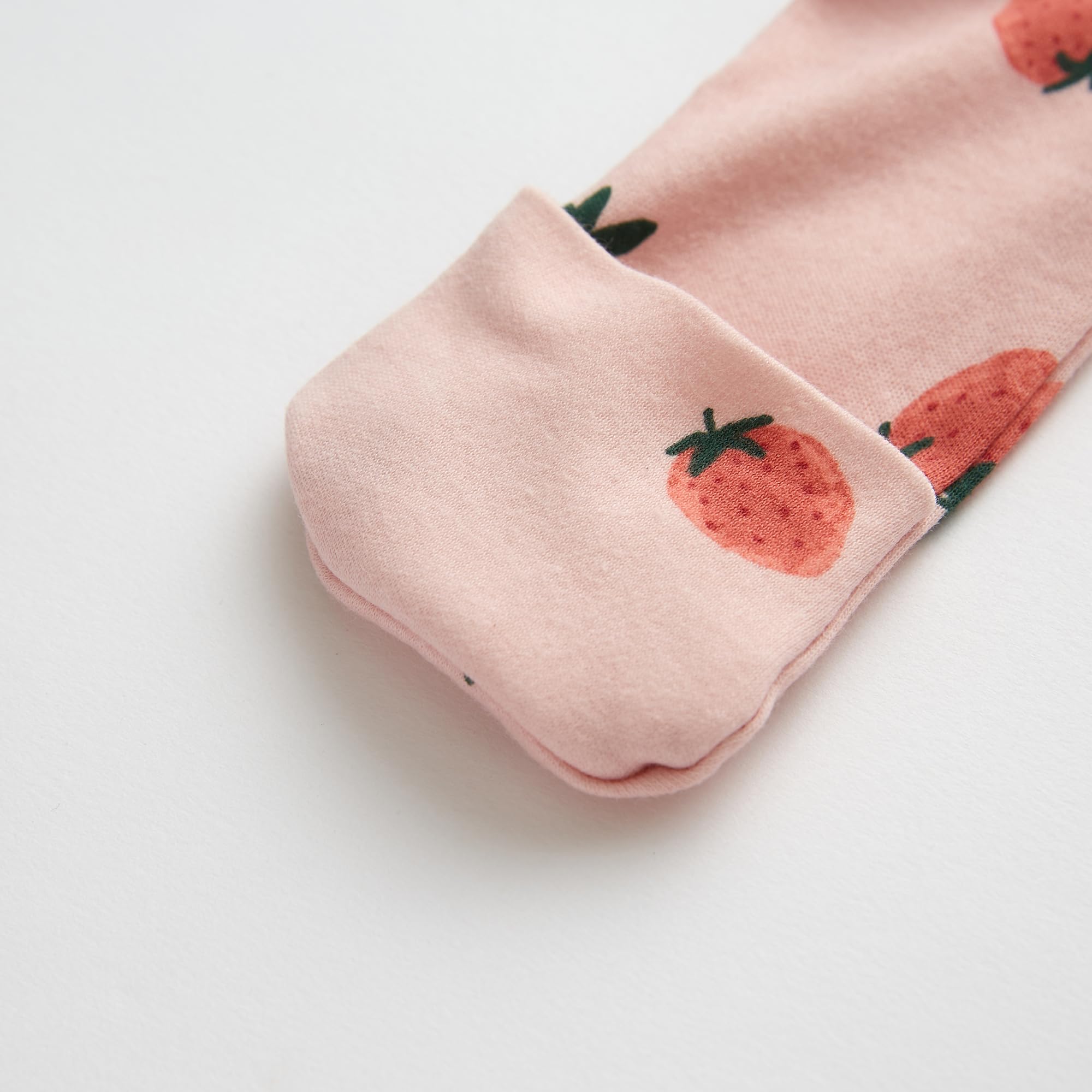Owlivia organic cotton closeup emphasize softness