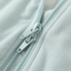 Owlivia sleep sack size chart for ages 3-24 months and growth fit.
