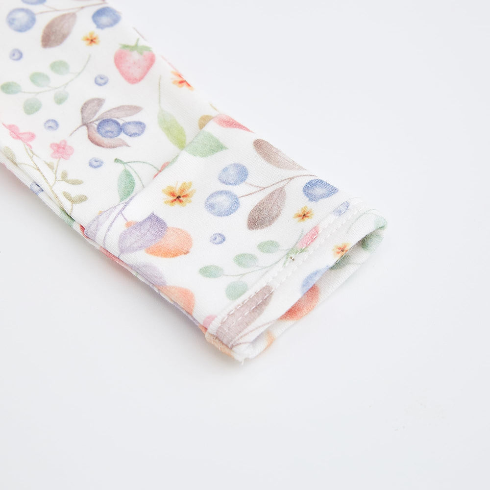 Owlivia Sleep 'N Play zipper closure facilitates gentle diaper changes.