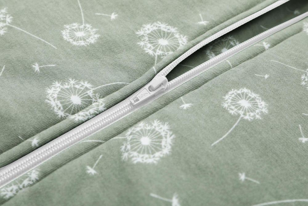 Owlivia sleep sack provides 2.5 TOG warmth for cooler bedrooms.