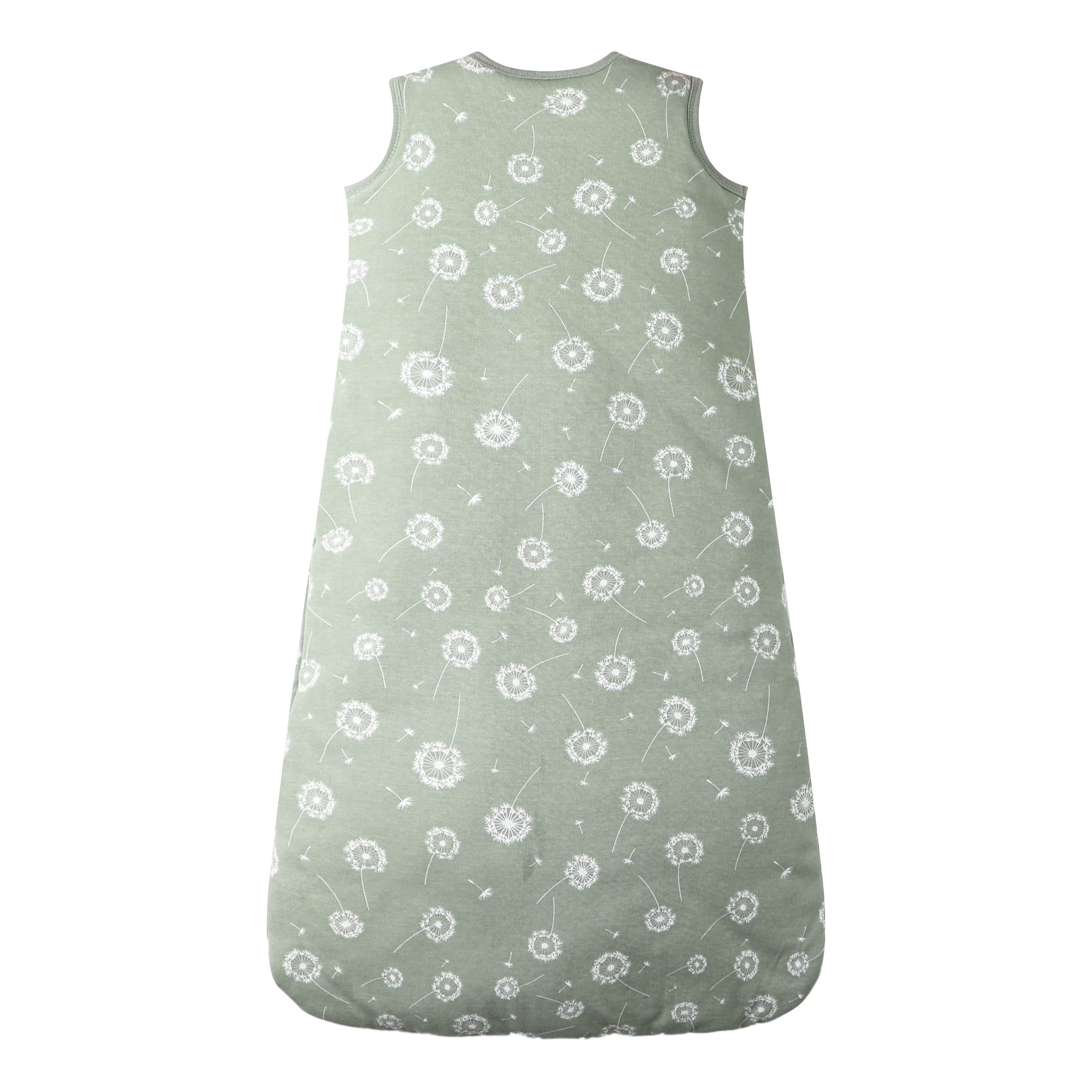 Close-up of Owlivia sleep sack 2-way zipper for easy diaper changes.