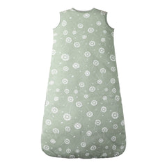 Close-up of Owlivia sleep sack 2-way zipper for easy diaper changes.