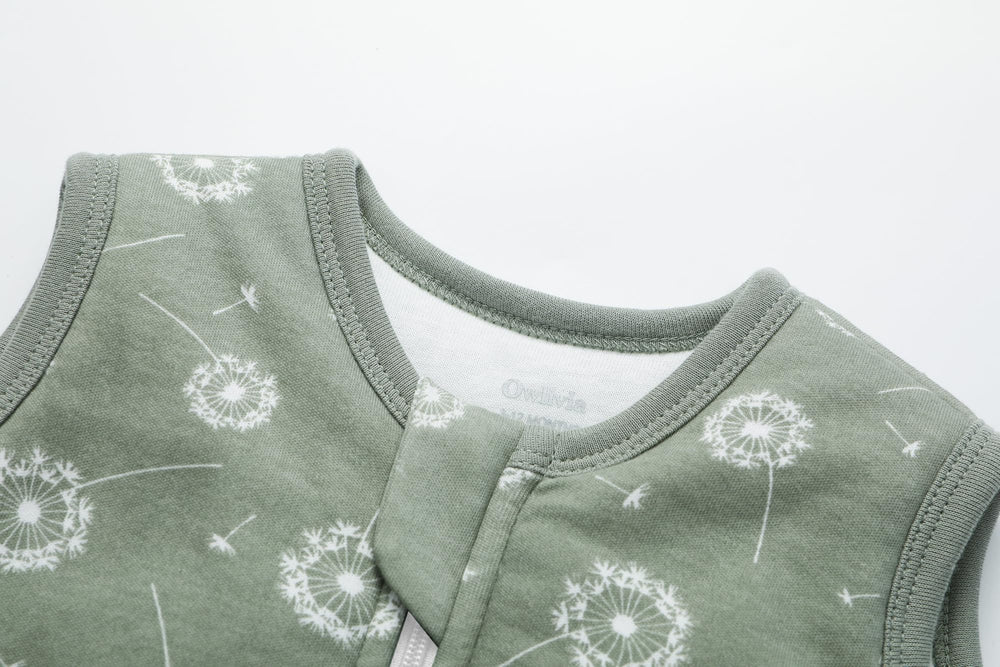 Owlivia sleep sack interior guard protects baby's skin from zipper contact.
