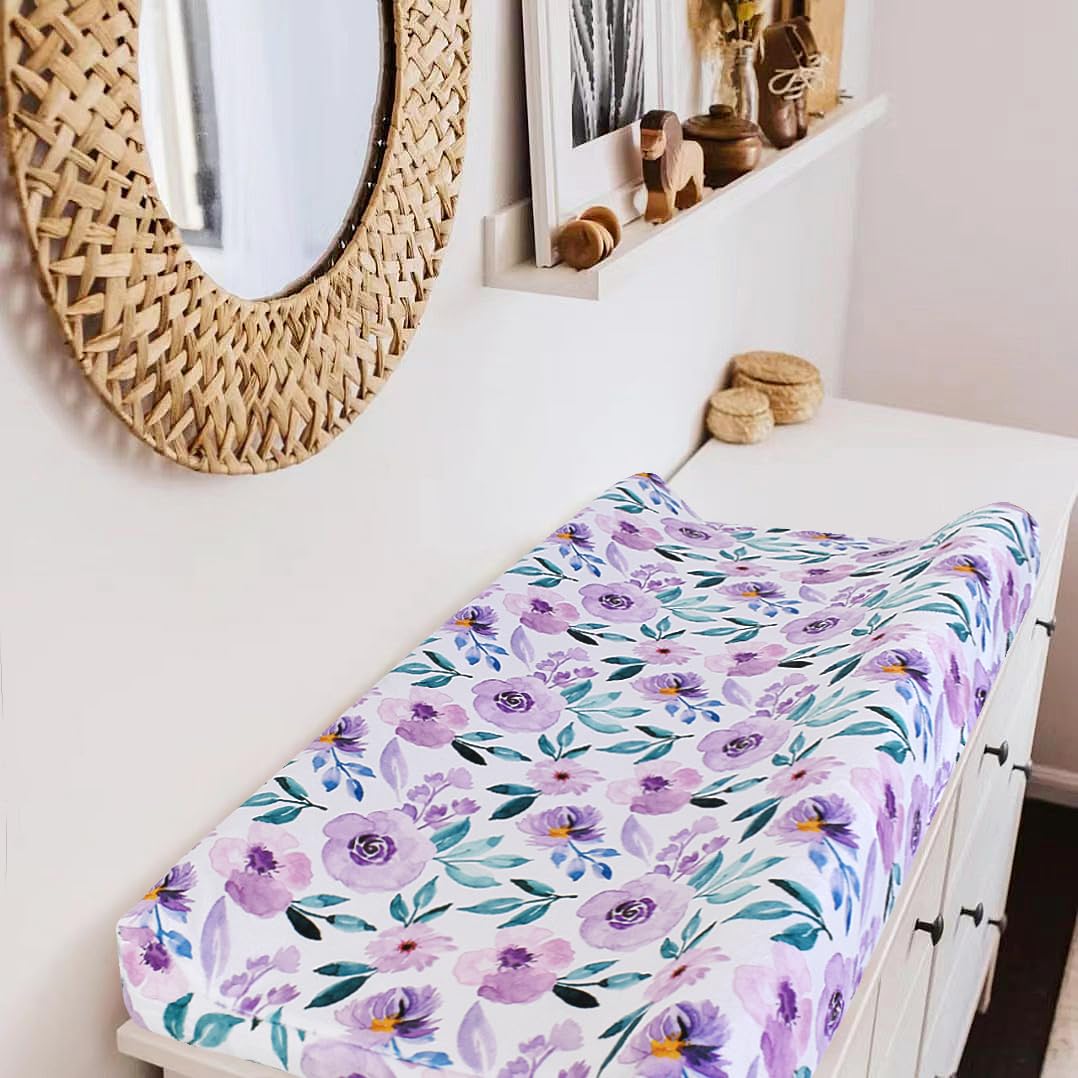 Owlowla gender-neutral design ideal for both boys and girls.