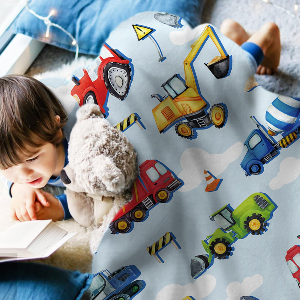 Paayna travel-ready blanket in outdoor setting for picnics and car trips