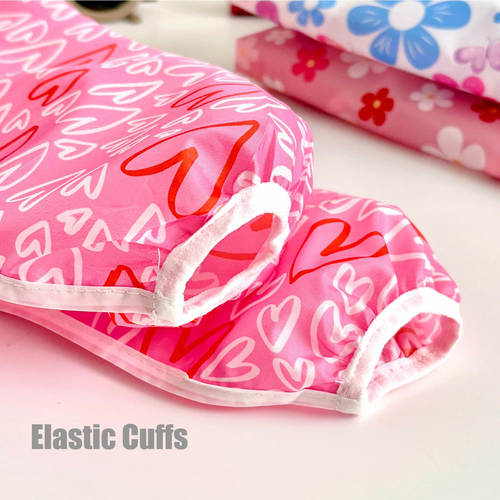 PandaEar back-tie closure ensures comfortable, adjustable fit while feeding.