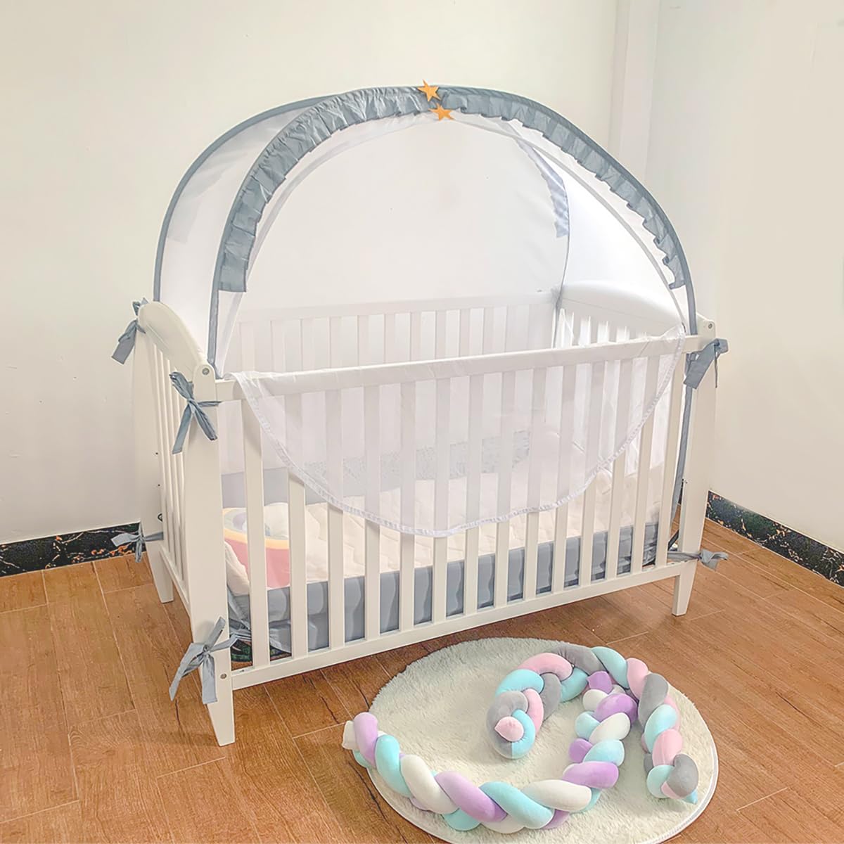 PandaEar crib tent mesh panel demonstrating breathable airflow for baby comfort.