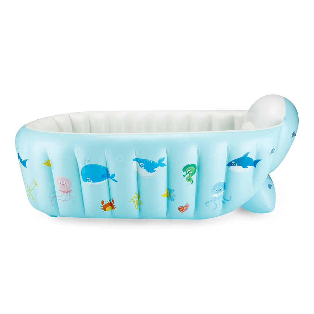PandaEar non-slip bottom keeps baby stable during bath time.
