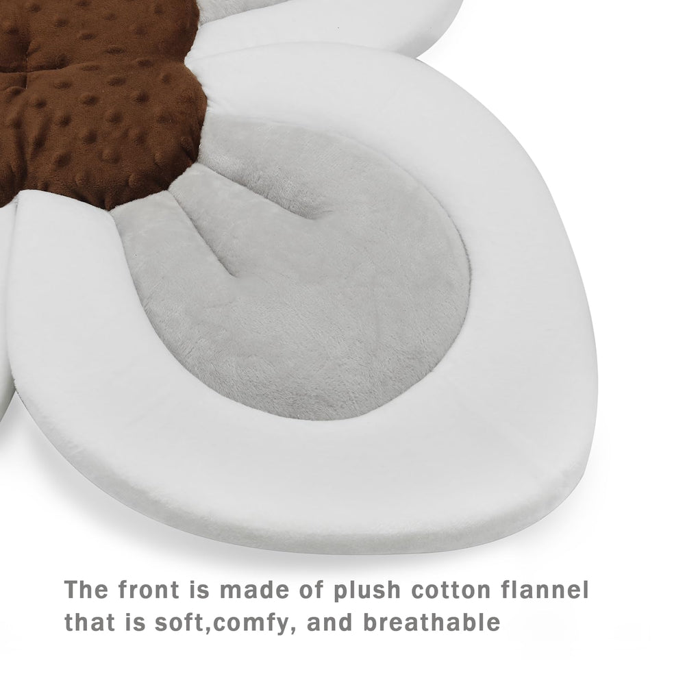 PandaEar Cushioned Petals provide comfortable newborn support during sponge baths.