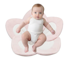 PandaEar soft flower petals cradle newborns during bath time with plush comfort.