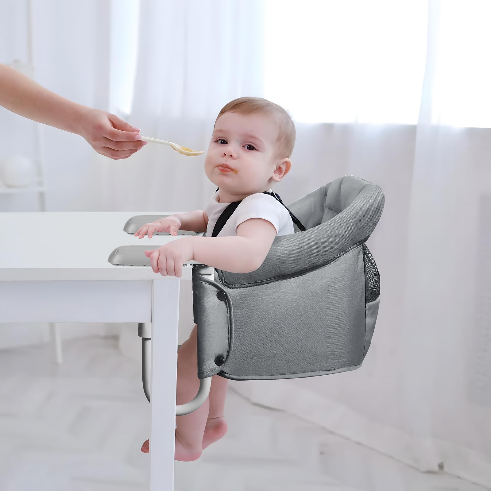 PandaEar stain-resistant fabric seat staying fresh after meals.