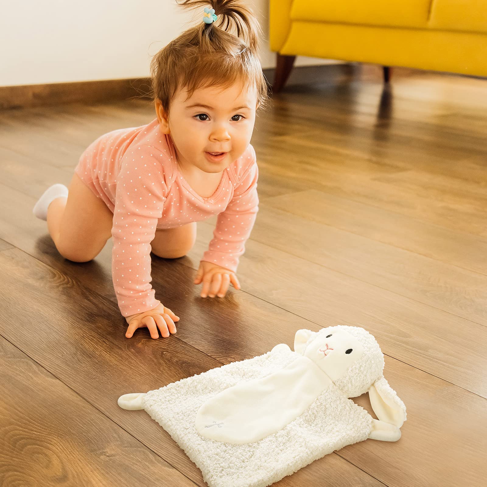 Panelee washable lamb blanket is easy to clean and reuse after outings.