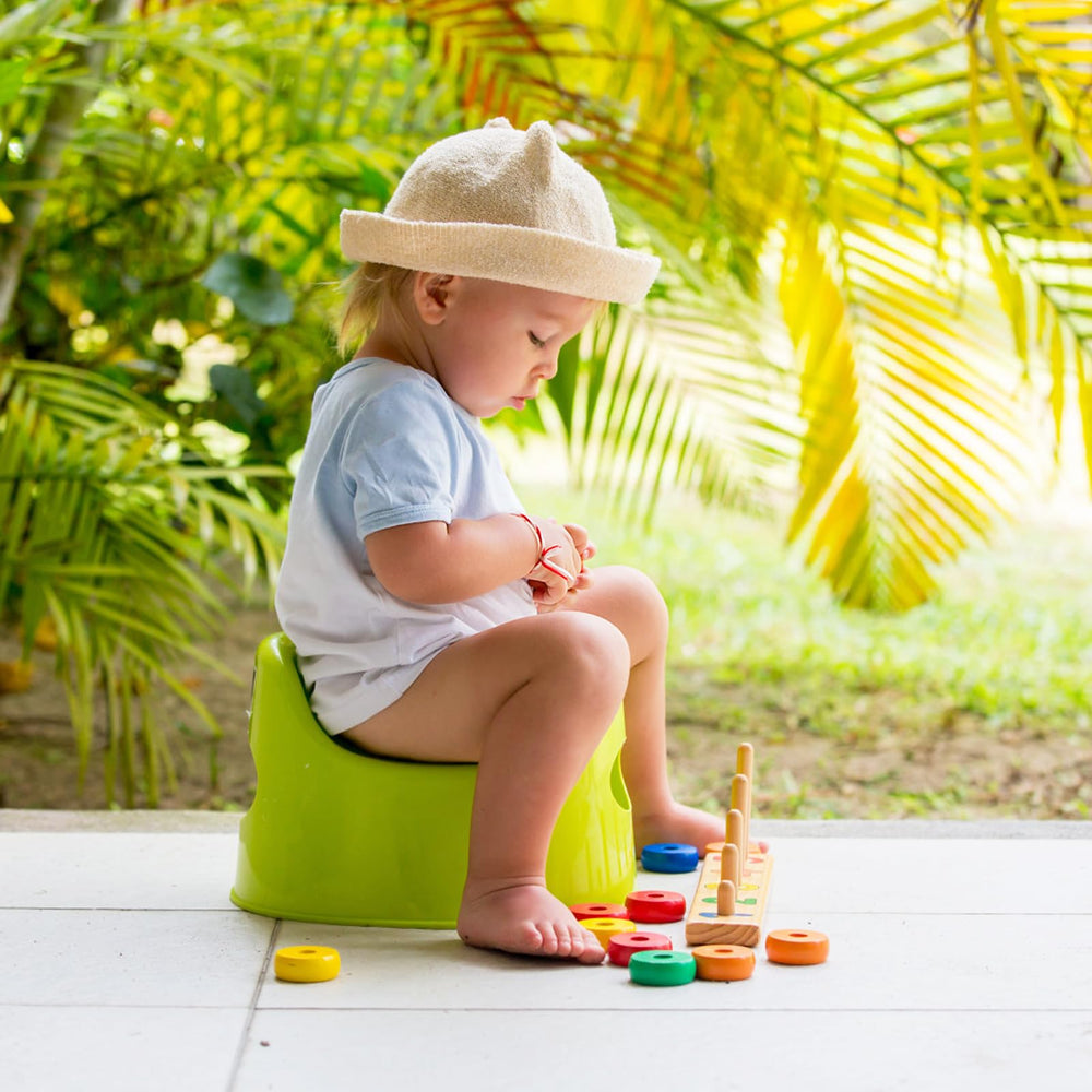 Panxxsen 44 x 24 cm liners protect seating and simplify cleanup.