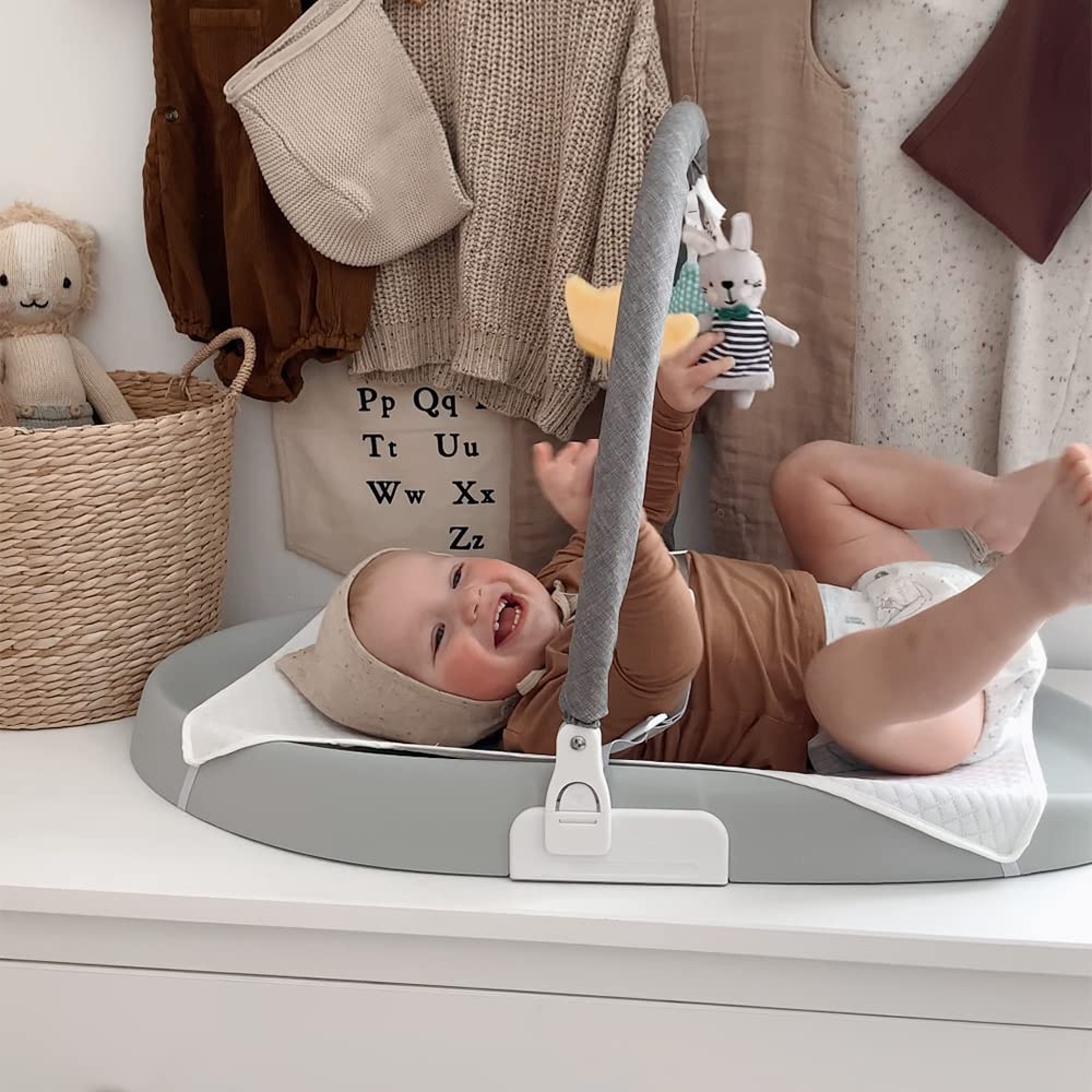 Papablic quick-clean design enables fast wipe-down after messes