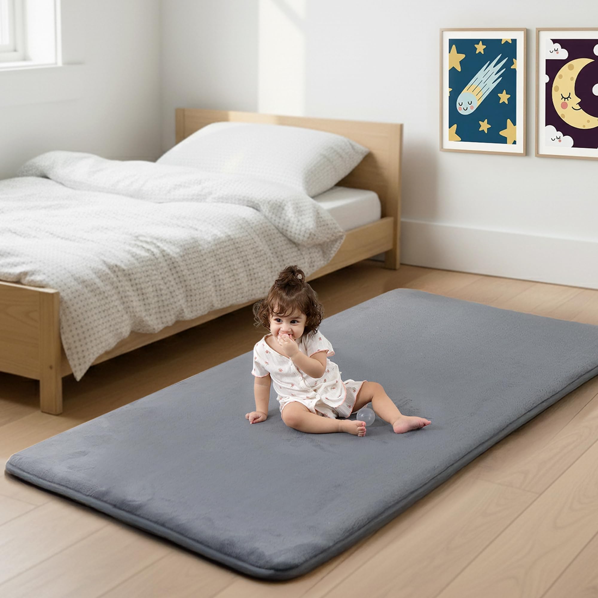 PaPaMat 1.3-inch thick padding cushions crawling babies during playtime.