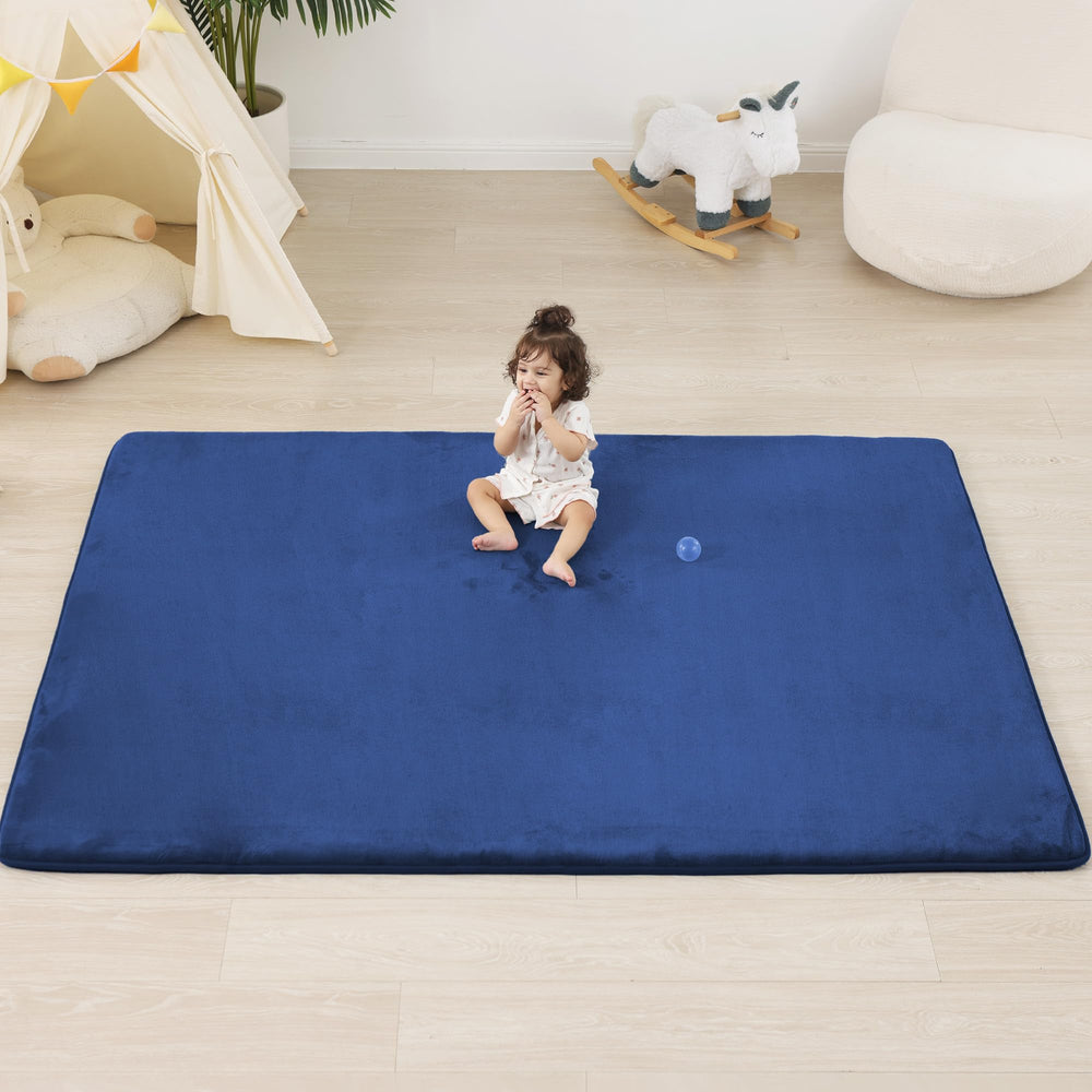 PaPaMat 1.3-inch thick padding closeup providing plush cushioning for crawling and tummy time.