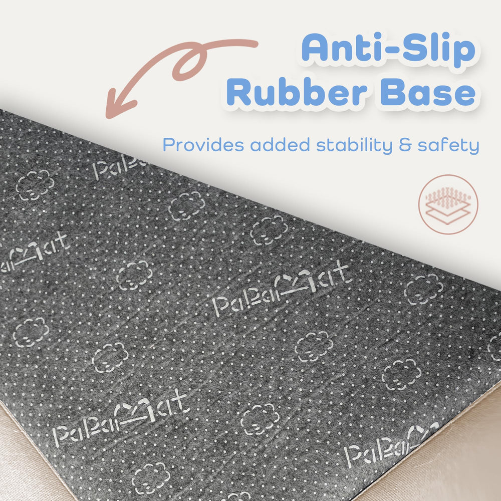 PaPaMat easy-clean velvet surface after spills