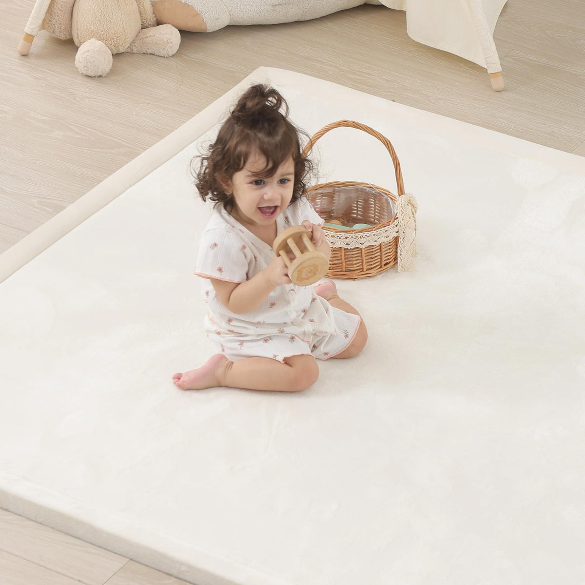 PaPaMat close-up of 1.5-inch thick play mat surface for tummy time.