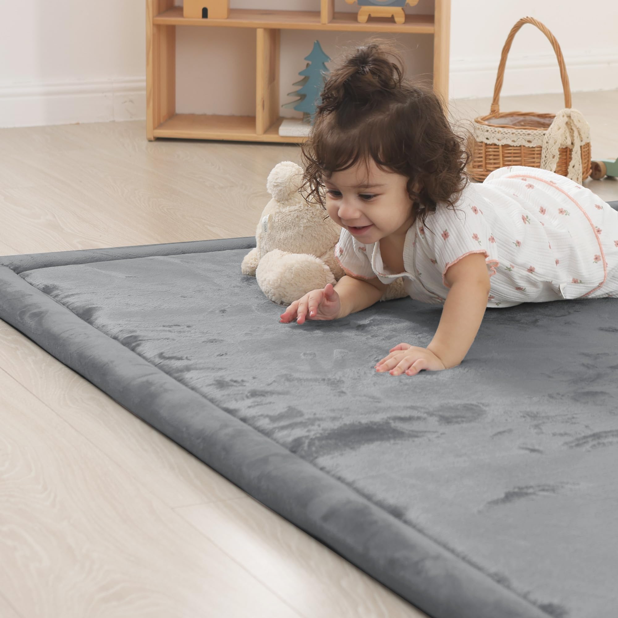 PaPaMat easy-care wipe-clean surface for quick maintenance.