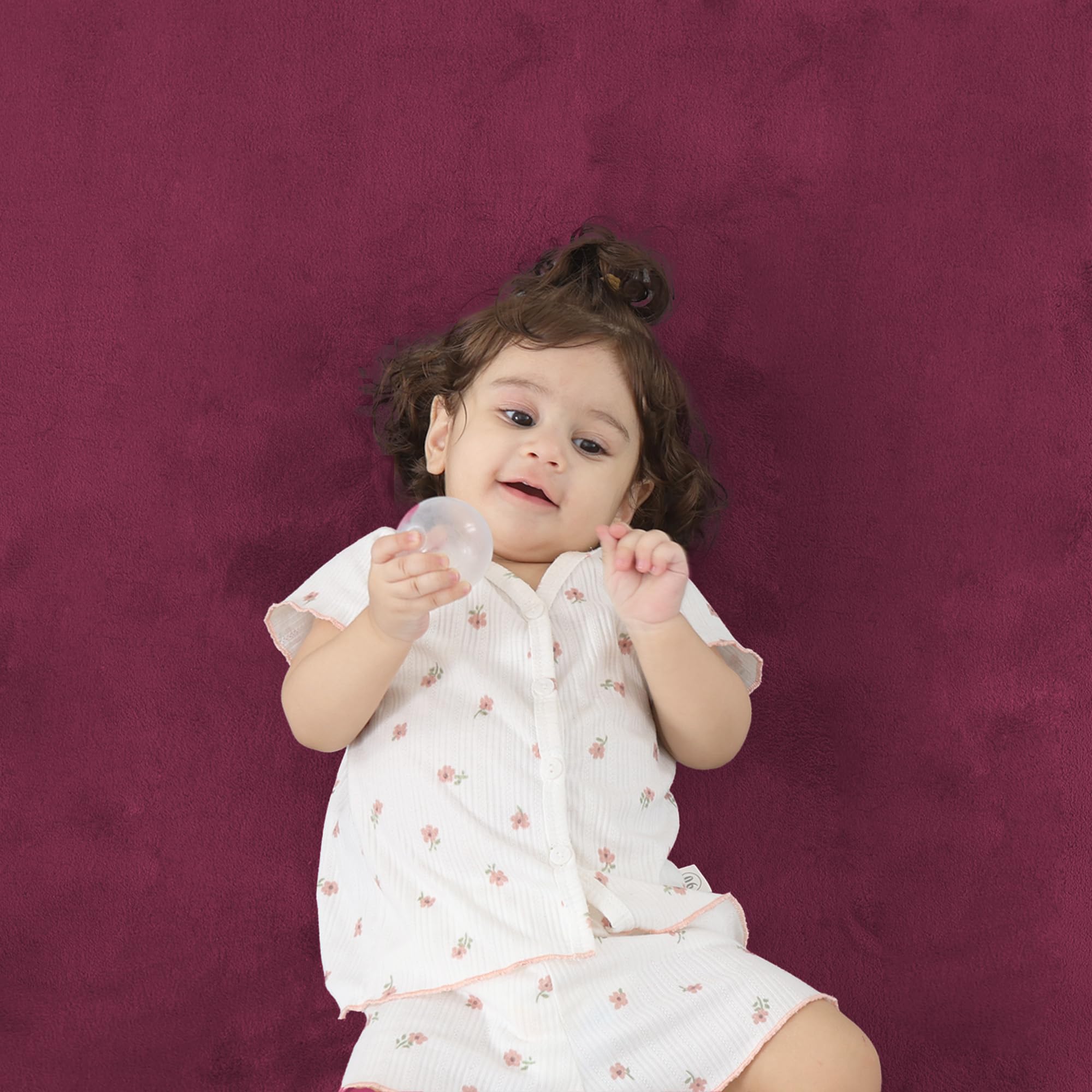 PaPaMat easy-clean velvet finish for quick spills and messes