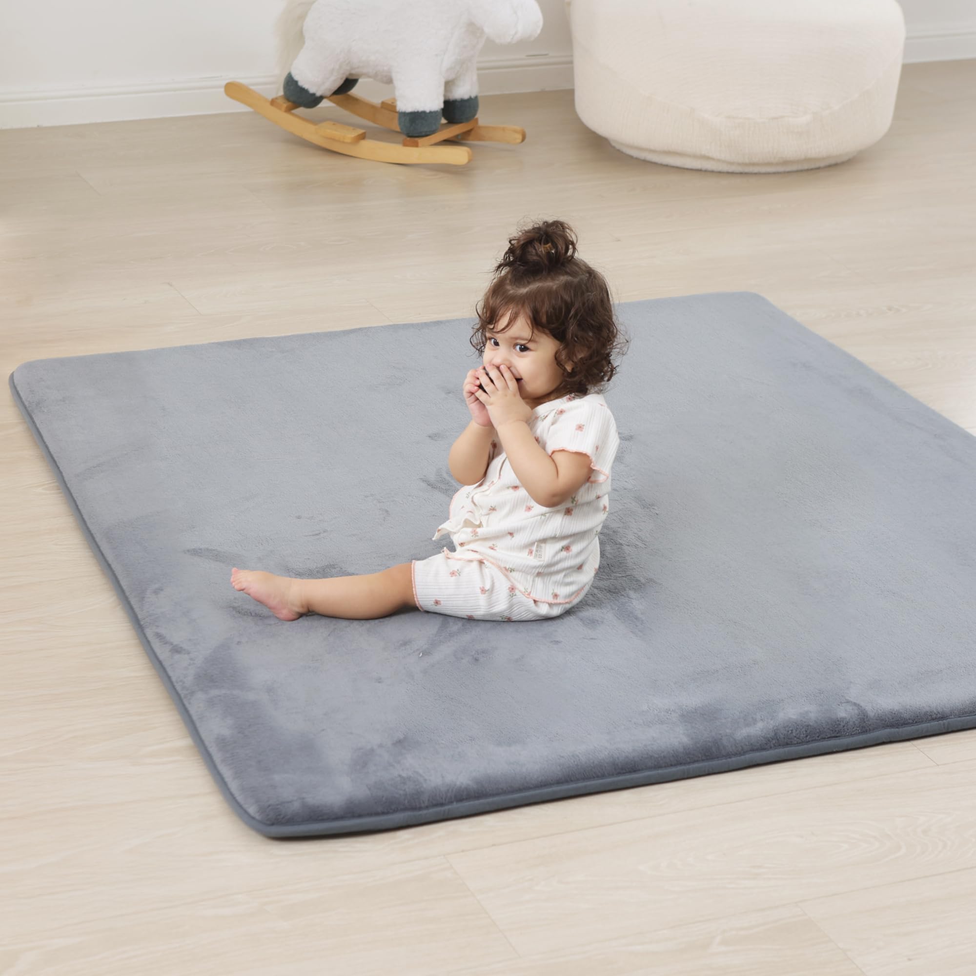 PaPaMat easy to clean with quick vacuum or spot wipe