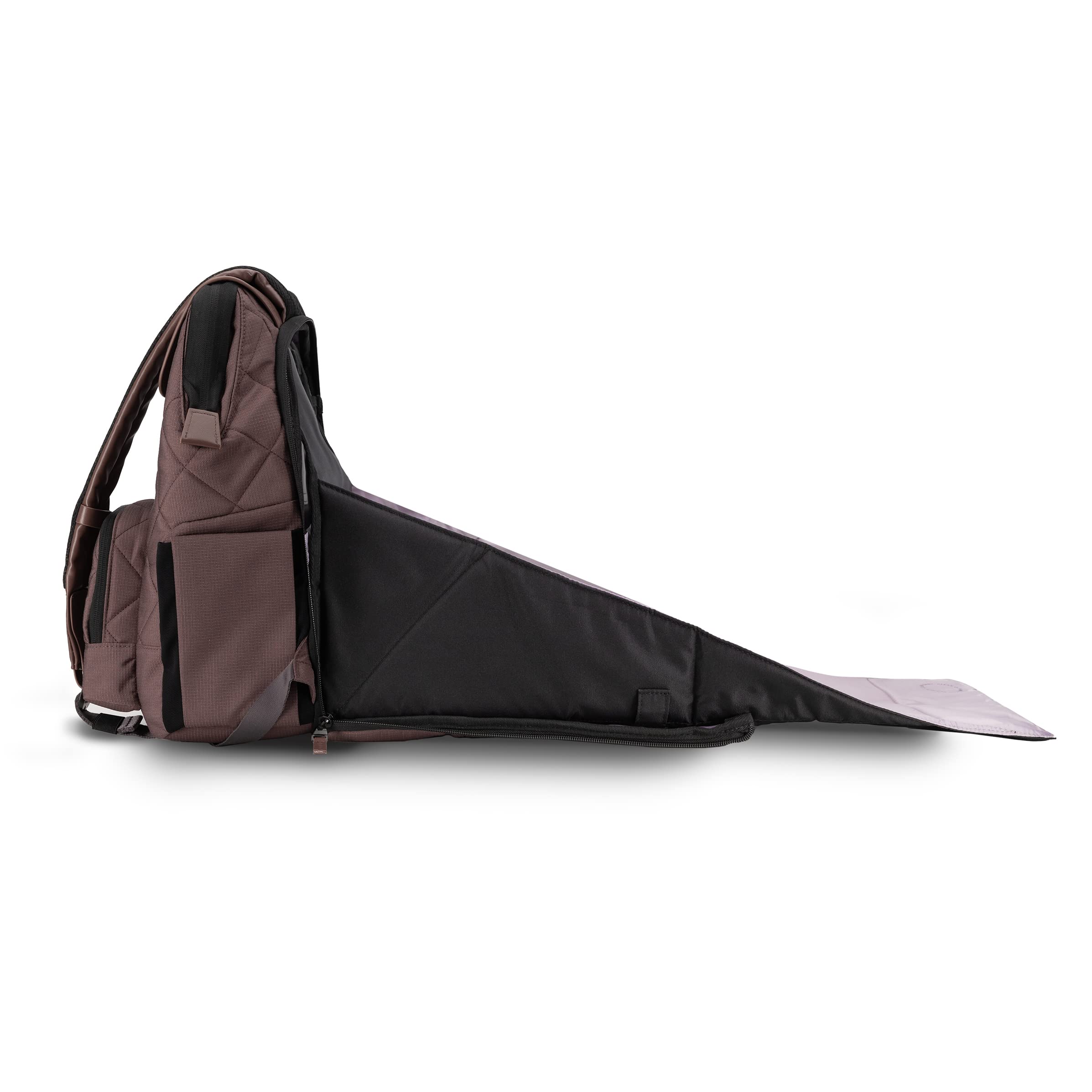 PAPERCLIP Jojo travel-ready organization keeps essentials accessible during flights.