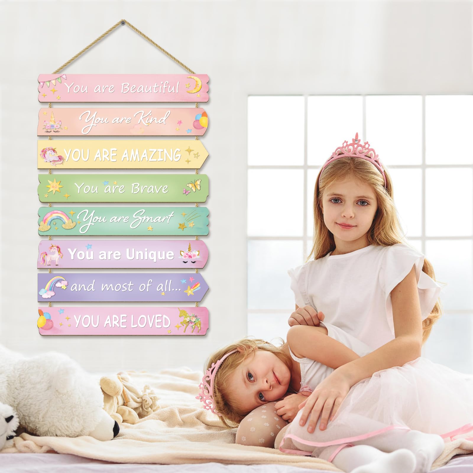 Paquesta hemp string wall hanging provides easy, tool-free hanging.