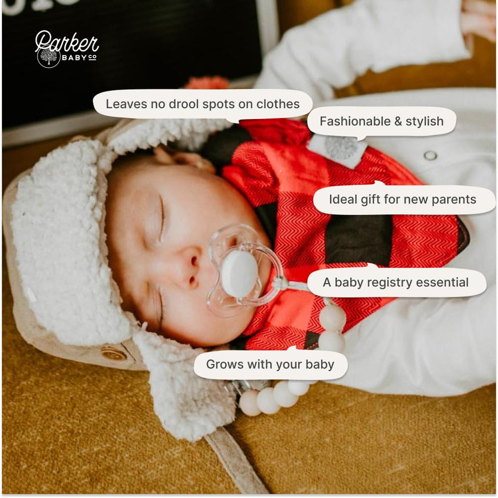 Parker Baby Co. four-pattern set ensures a stylish bib for daily outings.