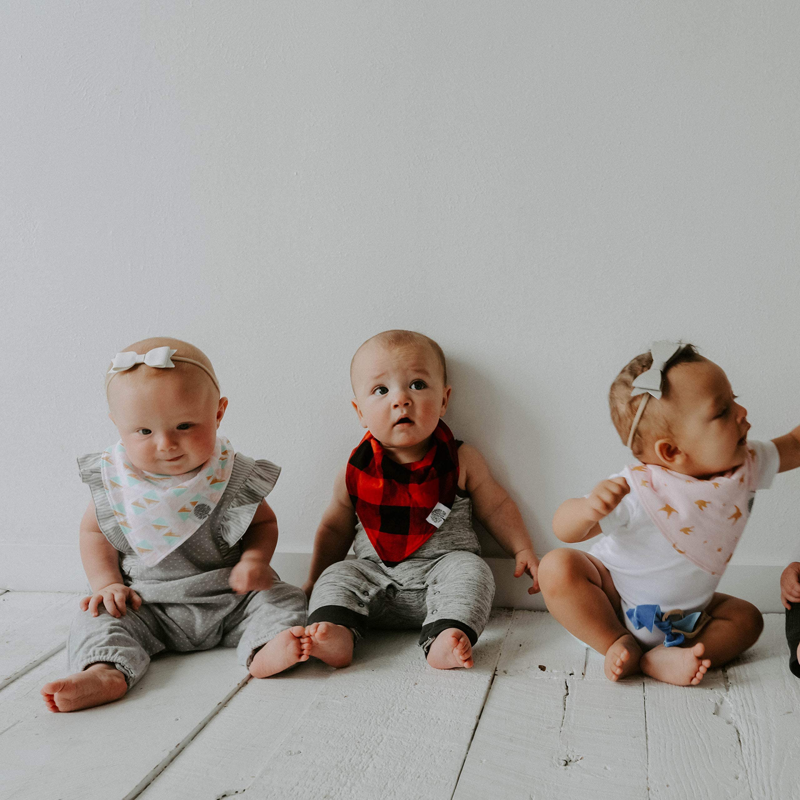 Parker Baby Co. versatile gift-ready set for boys, girls, and all-in-one fashion.