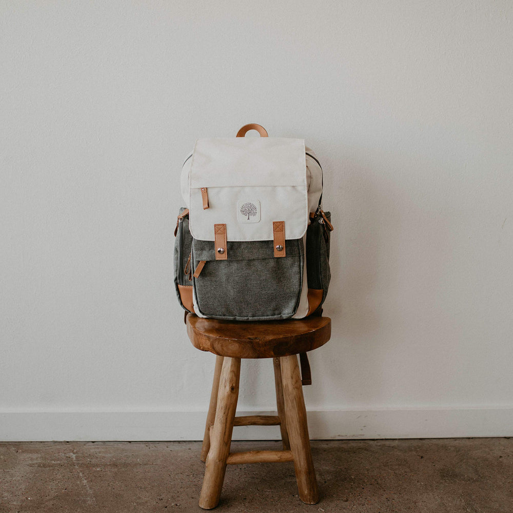 Parker Baby Co. Birch Bag Cream stroller straps for hands-free outings.